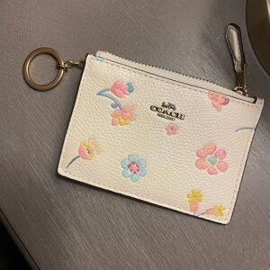 Coach White Leather Card Case with Floral Design, Brand New, Never used